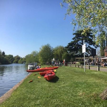 River Cabin Retreat 谢珀顿 外观 照片